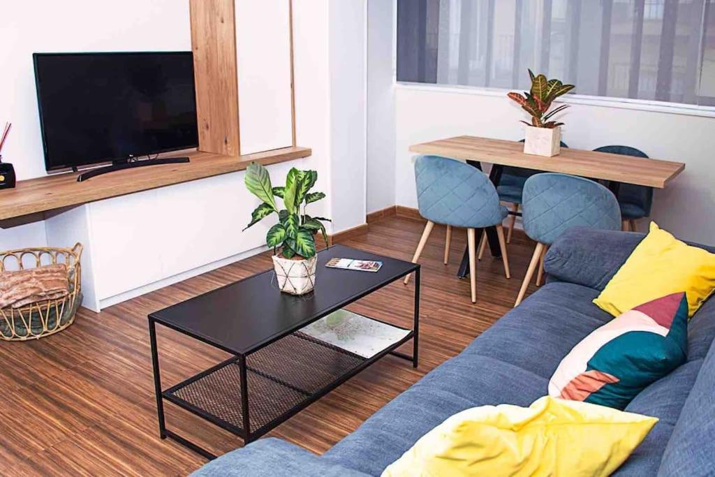 The Clock Tower Apartment Jaén Esterno foto